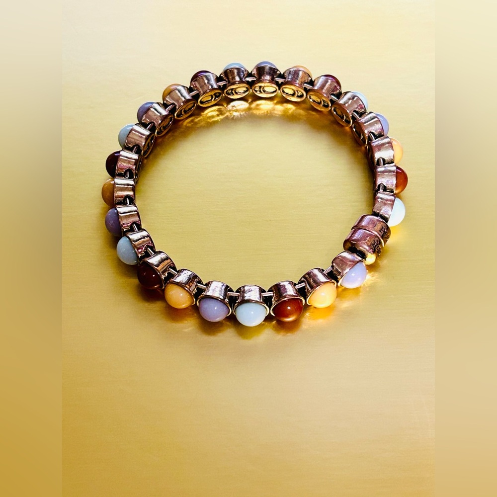 Plunder Multicolored  beads bracelet with magnetic clasp